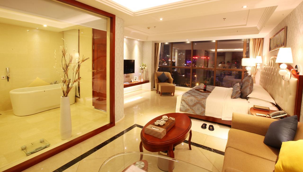 Century Grand Hotel Sanya Buitenkant foto